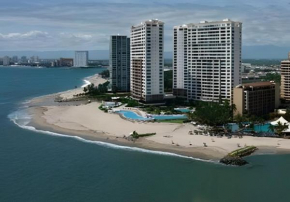 2Condo Beach with Balcony Sharing - outstanding!